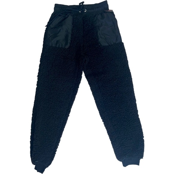 NOBO FUZZY SWEATS W/ 2 PAIRS OF FUZZY SOCKS ~ SIZE XS - Picture 2 of 4